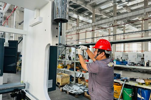 Inspection of machine tool component assemblies