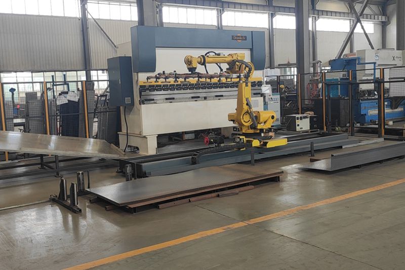 Robotic Bending Cell For Automotive Industry